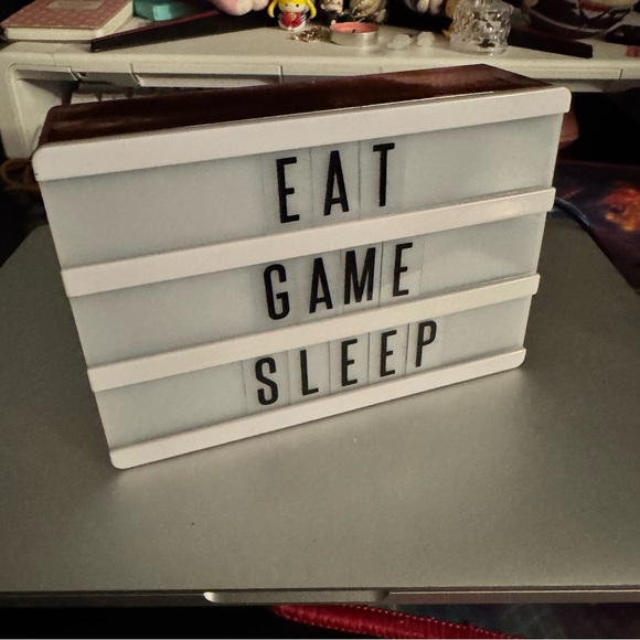 Tabletop light box - Picture 3 of 3